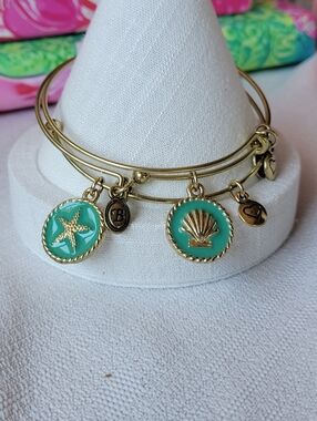 Bella Perlina Gold-Tone Turquoise Enamel Starfish & Seashell Charm Bracelet